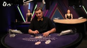 Antarmuka pengguna yang menampilkan panduan transaksi lengkap pada platform live casino digital